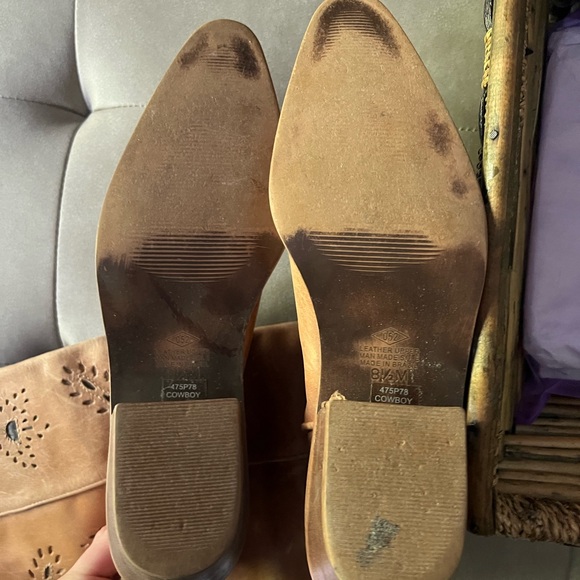 Bass Women Genuine Leather Tan Cowboy Western Distressed Boots - Picture 4 of 5